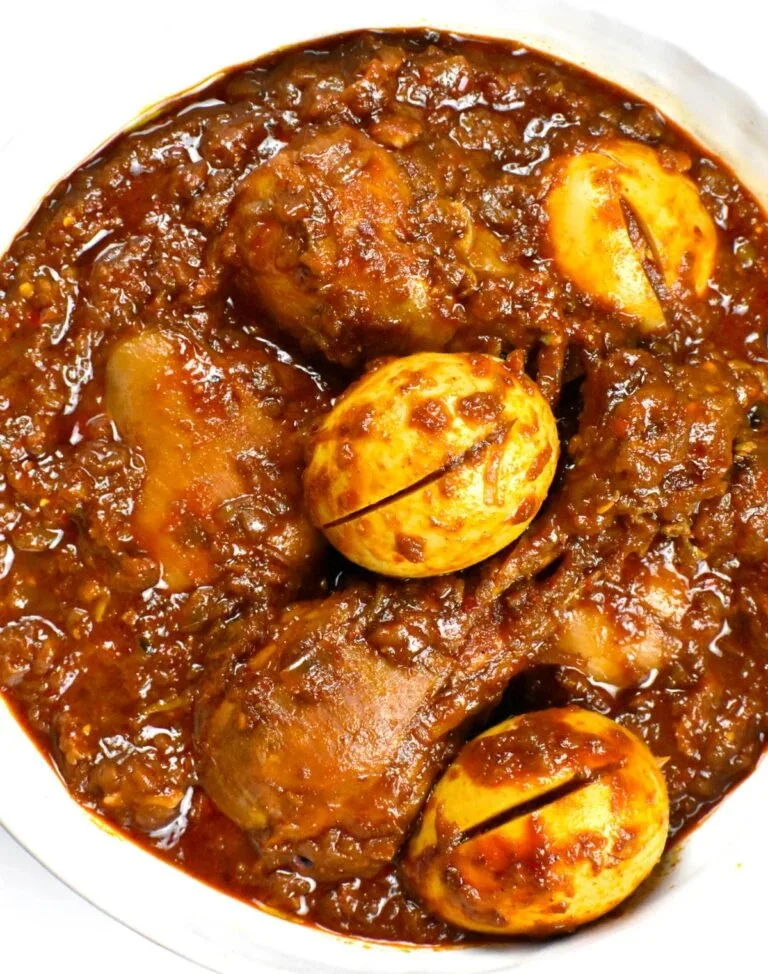Traditionele Doro Wat, Ethiopische kippestoofpot met specerijen