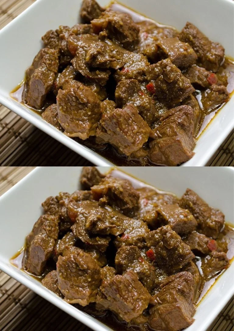 Authentieke Indonesische Rendang met kruiden en malse rundvlees, geserveerd op een bord