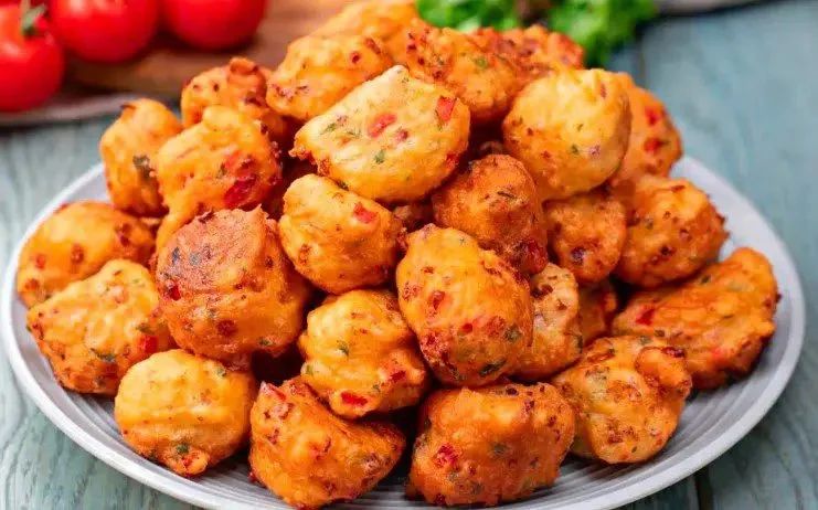 Heerlijke groenten mozzarella-burgers met verse ingrediënten