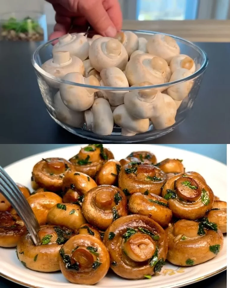 Knoflookboter gebakken champignons met verse peterselie op een bord