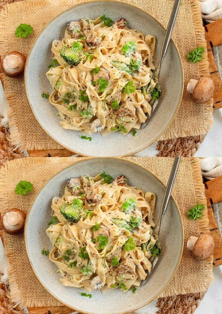 Pasta met romige saus, een heerlijk recept voor liefhebbers van Italiaanse gerechten.
