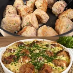 Romige gebakken aardappel en gehaktschotel, een smakelijk recept voor het avondeten.
