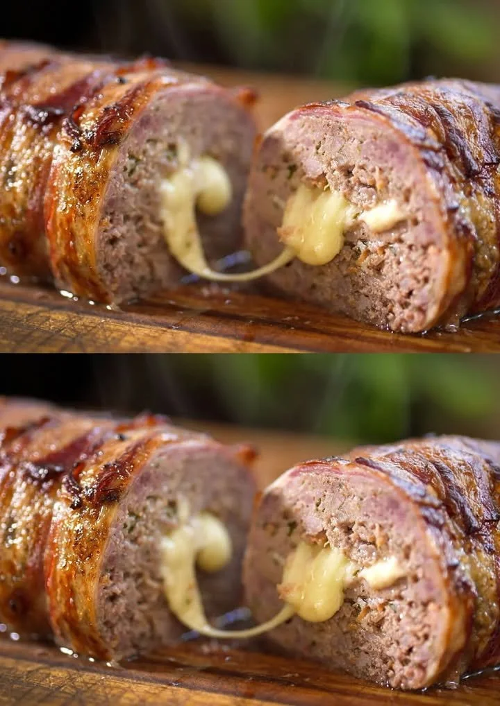 Ultiem Italiaans gehaktbrood met gesmolten mozzarella, bereid met verse kruiden.