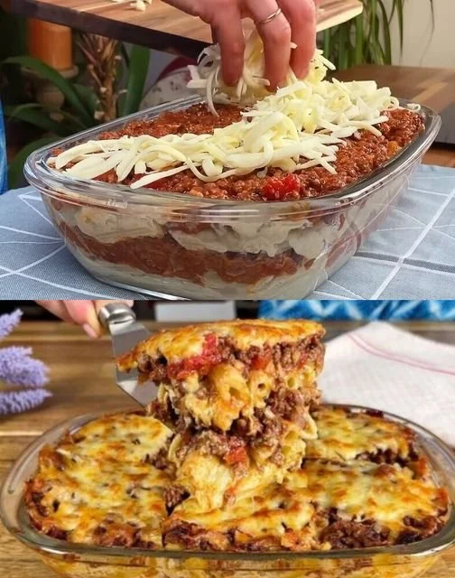 Heerlijke ovengebakken pasta met kaas, ideaal voor vleesliefhebbers.