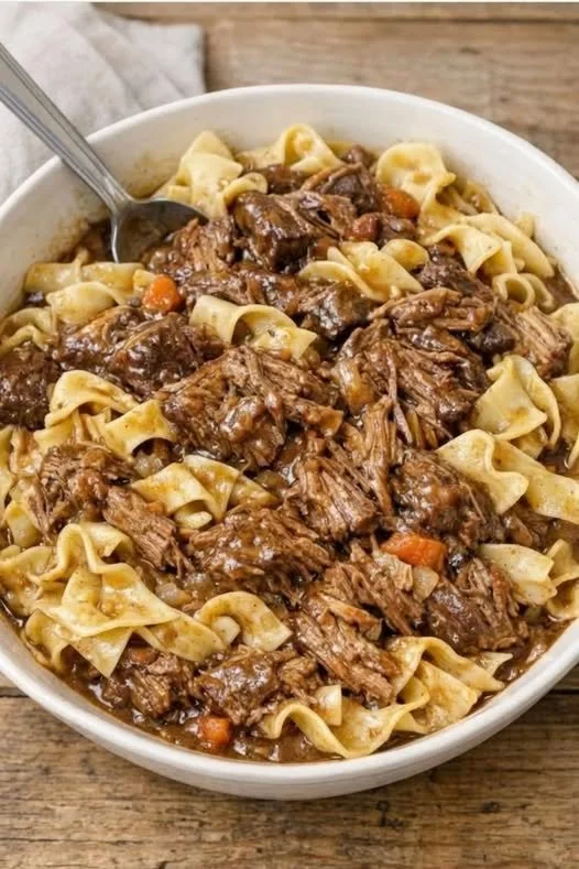 Romige vleesschotel met mals vlees en een rijke saus