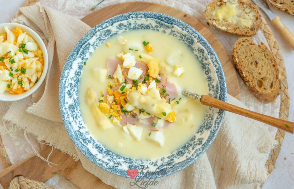 Eenvoudig en heerlijk aspergesoep basisrecept met verse ingrediënten